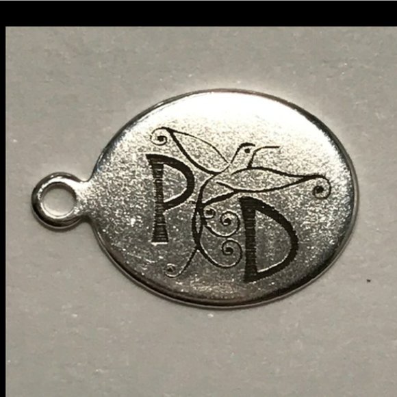 Pamynthia Designs Signature Logo - Picture 2 of 2